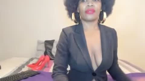 AfricanSquirtQueen online show from 06/17/26, 07:11
