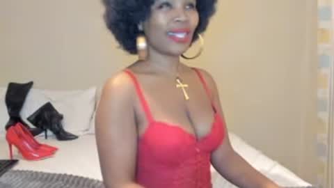 Snapshot of aficangagqueen chatting on 07/11/26, 06:43 AfricanSquirtQueen online show from 07/11/26, 06:43