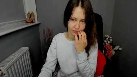 Afina online show from 02/08/25, 07:37