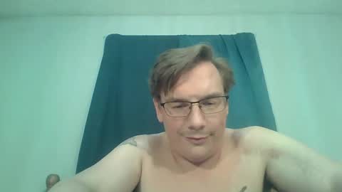 afreeman1 online show from 10/19/25, 01:06