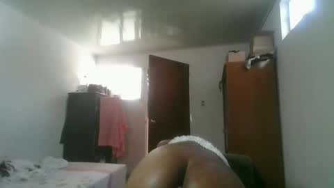 Snapshot of africadeluxe chatting on 05/05/26, 03:20 Africa online show from 05/05/26, 03:20