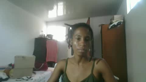 Snapshot of africadeluxe chatting on 05/08/26, 05:07 Africa online show from 05/08/26, 05:07