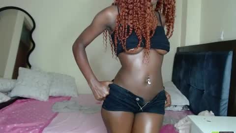 Mia online show from 04/08/26, 05:57