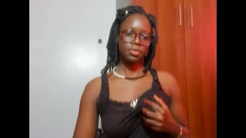 Leah online show from 01/15/25, 11:10