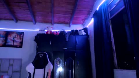 Snapshot of afrodita096 chatting on 02/22/25, 03:45 afrodita096 online show from 02/22/25, 03:45