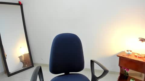 Lorena online show from 02/11/25, 03:40