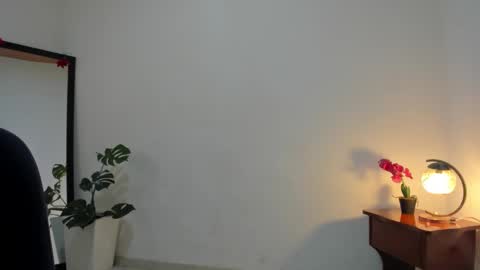 Lorena online show from 09/16/25, 02:07