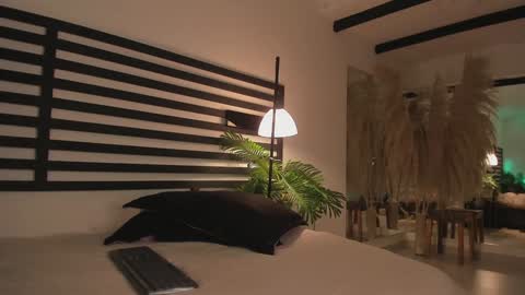 Emma online show from 01/10/25, 12:27