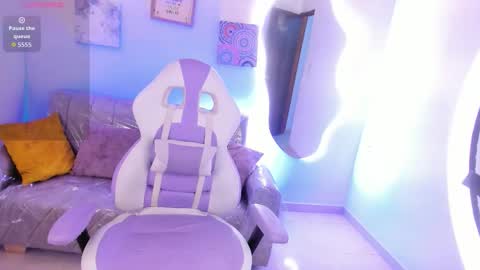 afrodita_rouss online show from 03/18/26, 12:14