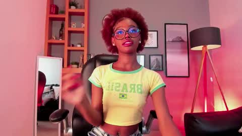 Snapshot of afrodita_sweeet chatting on 11/11/25, 10:32 Afrodita online show from 11/11/25, 10:32