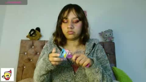 Cris owo online show from 12/14/25, 12:27