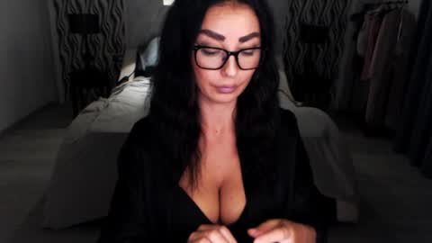 Afro online show from 11/06/25, 03:13