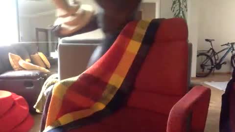 Snapshot of afromale123 chatting on 10/20/25, 01:33 afromale123 online show from 10/20/25, 01:33