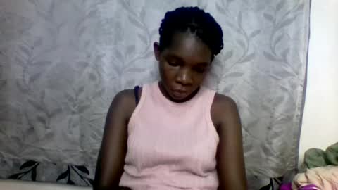 pink  and josphen online show from 02/04/25, 08:24