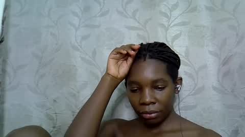 pink  and josphen online show from 03/01/25, 08:34