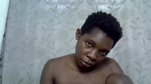 pink  and josphen online show from 03/03/25, 08:27