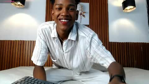 afrowayuu online show from 05/18/26, 05:52