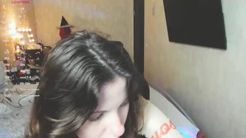 Snapshot of agata_in_wonderland chatting on 10/12/25, 07:02 agata_in_wonderland online show from 10/12/25, 07:02