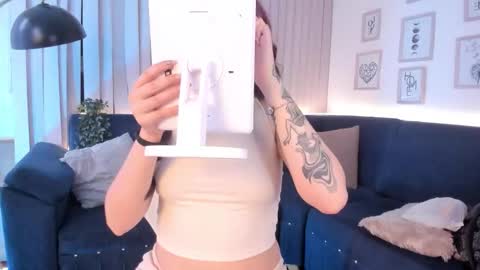 Snapshot of agata_volkov chatting on 03/03/26, 08:37 Agata Volkov online show from 03/03/26, 08:37