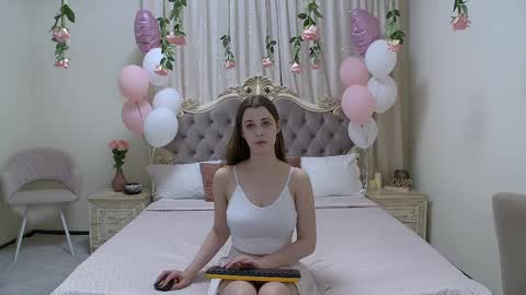 Snapshot of agataaisitt chatting on 03/12/25, 11:44 Agata Aisitt online show from 03/12/25, 11:44