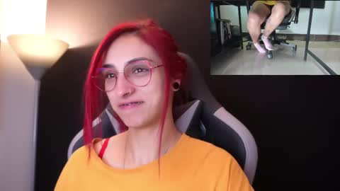 Snapshot of agatacollinsss chatting on 02/15/26, 02:36 Agata Collinss online show from 02/15/26, 02:36