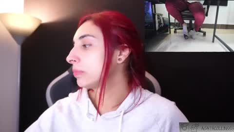 Snapshot of agatacollinsss chatting on 02/16/26, 10:17 Agata Collinss online show from 02/16/26, 10:17