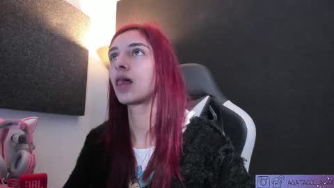 Snapshot of agatacollinsss chatting on 02/23/26, 02:14 Agata Collinss online show from 02/23/26, 02:14