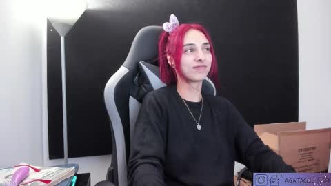 Snapshot of agatacollinsss chatting on 03/02/26, 05:08 Agata Collinss online show from 03/02/26, 05:08