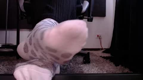 Agata Collinss online show from 04/19/26, 09:28