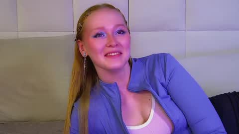 AgataFoxley online show from 04/29/26, 06:36