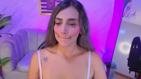 Snapshot of agatha_brooks_t chatting on 07/21/26, 12:29 AGATHA online show from 07/21/26, 12:29