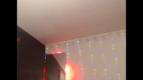 CAROLINA online show from 04/19/26, 01:32