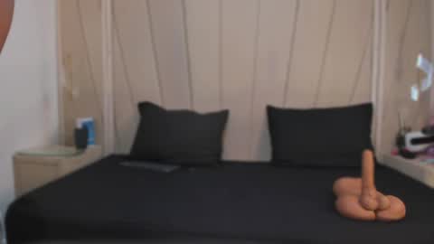 Agatha Steel online show from 04/03/26, 07:12