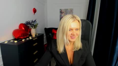 Agatha online show from 02/14/26, 11:07