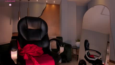 Agatha online show from 02/15/25, 11:36