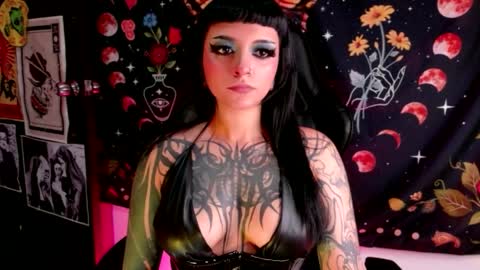 Snapshot of agathamoonn chatting on 05/25/26, 08:48 Agatha Fox online show from 05/25/26, 08:48
