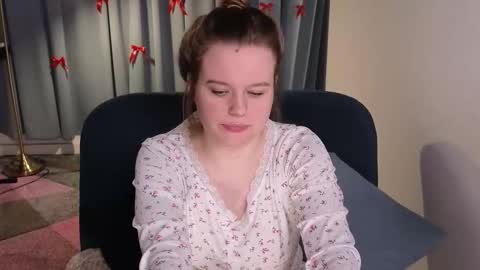 agatthgris online show from 02/25/26, 09:46