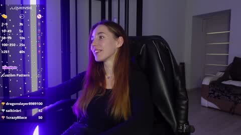 Snapshot of agelina_summer chatting on 01/10/25, 06:06 Agelina Lilly Laura online show from 01/10/25, 06:06