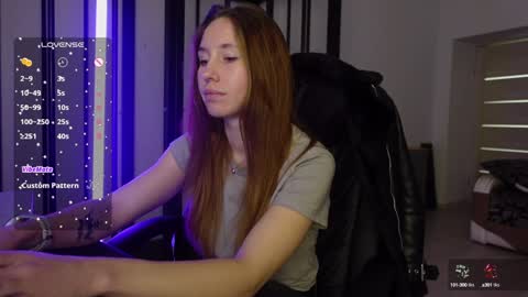 Snapshot of agelina_summer chatting on 01/18/25, 03:16 Agelina Lilly Laura online show from 01/18/25, 03:16