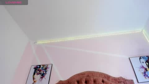 Snapshot of aggy_castel chatting on 09/10/25, 02:28 Aggy online show from 09/10/25, 02:28