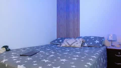 aghata walkerl online show from 11/23/25, 01:49