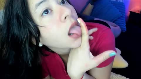  ines  online show from 11/08/25, 01:44