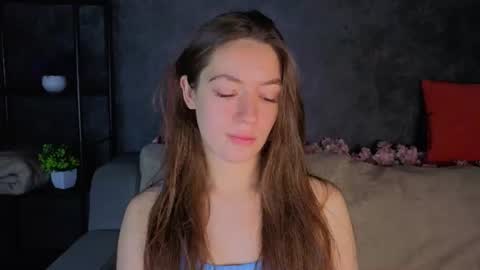 agnes wells online show from 06/30/26, 01:39