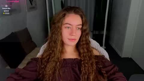 agnes wells online show from 07/26/26, 01:14