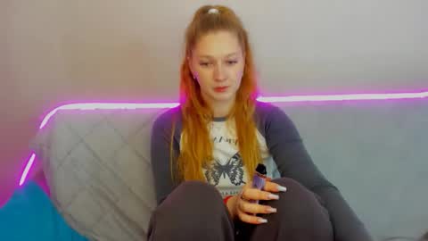 Snapshot of agnesarden chatting on 10/28/25, 11:25 AgnesArden online show from 10/28/25, 11:25