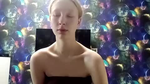 Monica online show from 01/07/26, 03:20