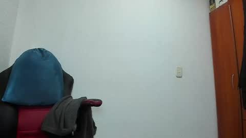 Agustin online show from 11/23/25, 06:41