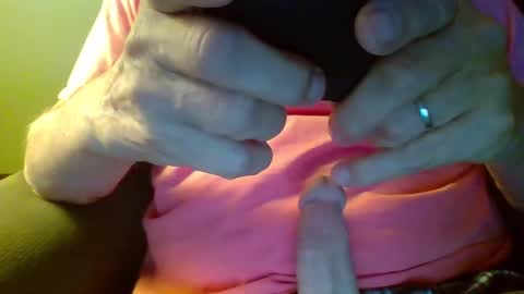 aguynrkfrd online show from 12/23/24, 10:32