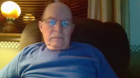 aguynrkfrd online show from 12/24/24, 10:11