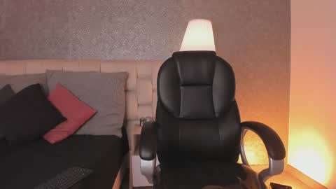 Ahmara  online show from 04/11/26, 11:36